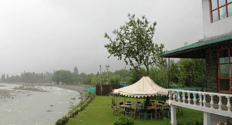Hotel Fresh Water Resorts, Pahalgam 2